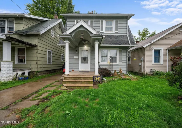 Photo 3 of Single family home for sale at 1744 Duncan Rd, Toledo, OH 43613 | MLS# 10013786 | Listing updated on 2026-09-24