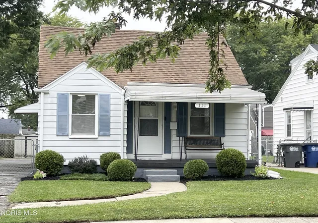 Photo 1 of Single family home for sale at 111 Pasadena Blvd, Toledo, OH 43612 | MLS# 10013799 | Listing updated on 2026-09-28