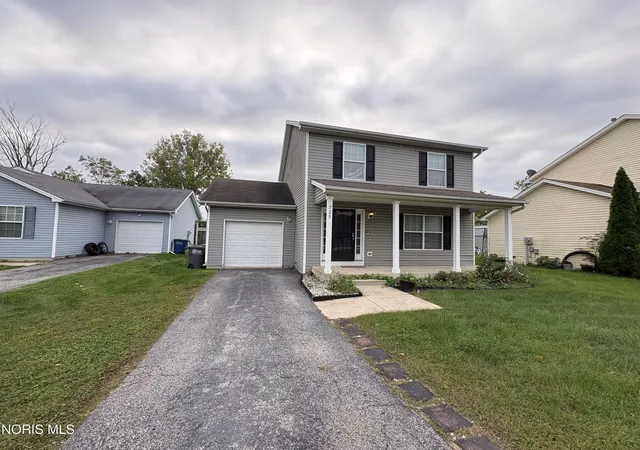 Photo 2 of Single family home for sale at 725 Acton Dr, Toledo, OH 43615 | MLS# 10013854 | Listing updated on 2026-10-03