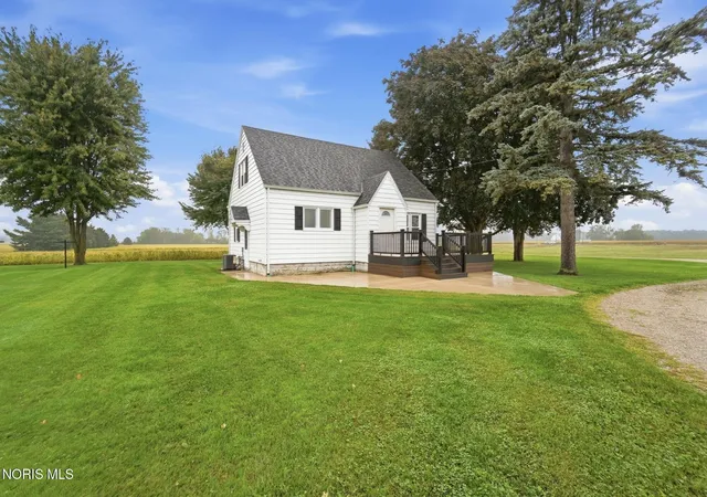 Photo 3 of Single family home for sale at 23852 County Rd H, Archbold, OH 43502 | MLS# 10013804 | Listing updated on 2026-10-05