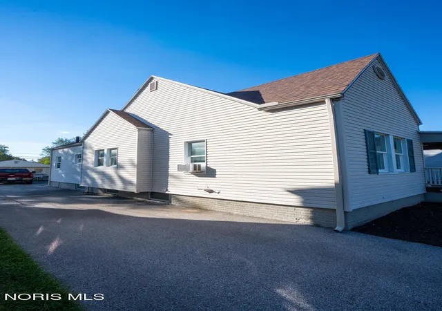 Photo 26 of Single family home for sale at 4029 Bowen Rd, Toledo, OH 43613 | MLS# 10013809 | Listing updated on 2026-10-12