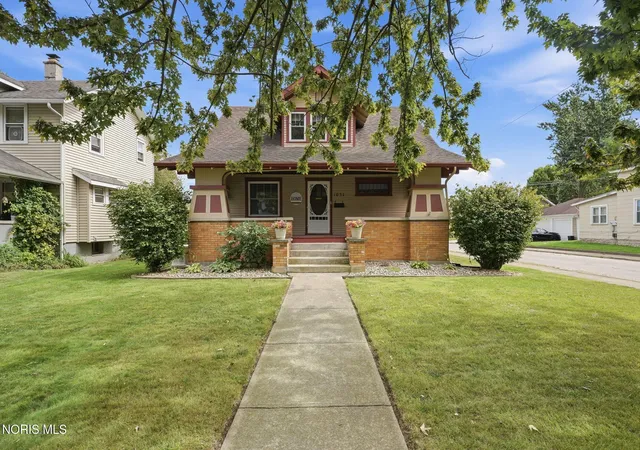 Photo 2 of Single family home for sale at 1031 Hurd Ave, Findlay, OH 45840 | MLS# 10013836 | Listing updated on 2026-09-28