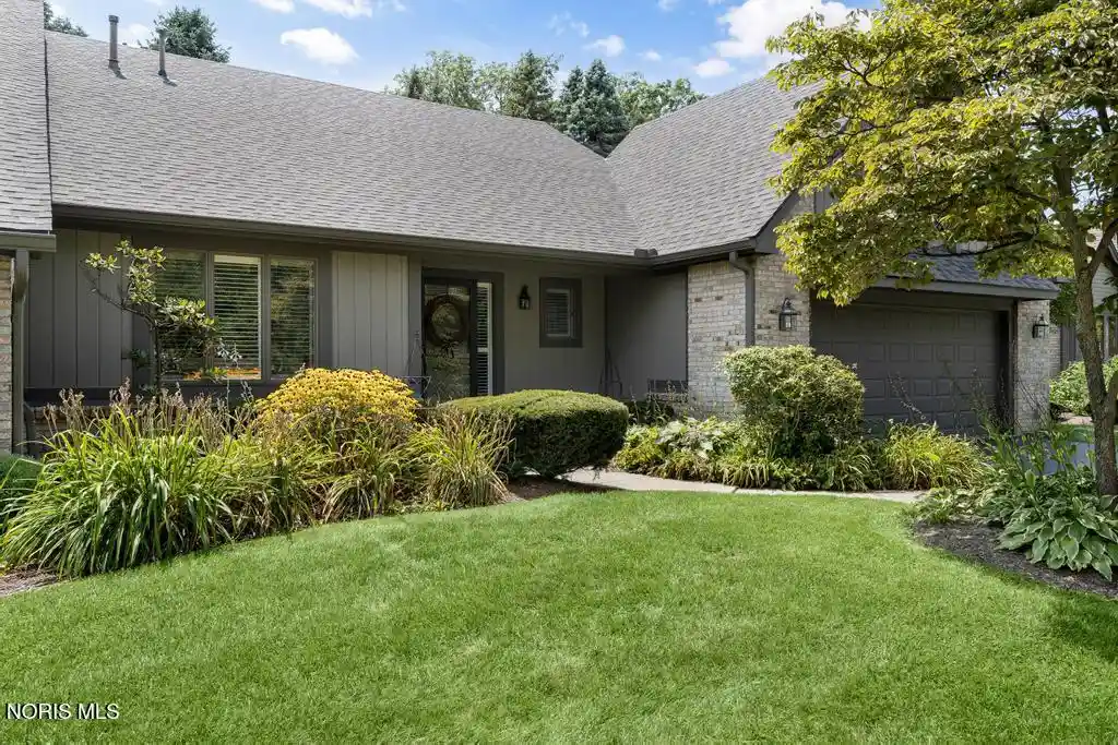 Listing Photo 1 - Condo for sale in 6775 Carrie Pine Ln located at 6775 Carrie Pine Ln, Toledo, OH 43617 - Unit 6775 Carrie Pine Ln