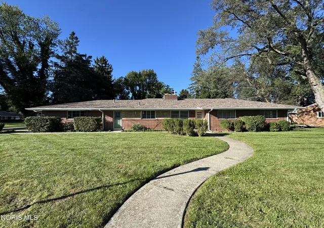 Photo 1 of Single family home for sale at 2208 Valley Brk Dr, Toledo, OH 43615 | MLS# 10013885 | Listing updated on 2026-10-18