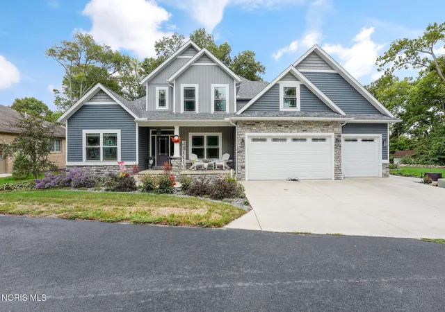 Single family home for sale at 3560 E Woodhill Rd, Port Clinton, OH 43452 | MLS# 10013863