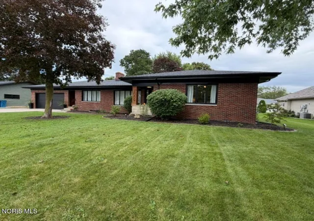 Photo 3 of Single family home for sale at 1009 S Portland St, Bryan, OH 43506 | MLS# 10013851 | Listing updated on 2026-10-08