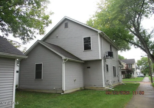Photo 3 of Single family home for sale at 2020 Locust St, Toledo, OH 43608 | MLS# 10013861 | Listing updated on 2026-10-08