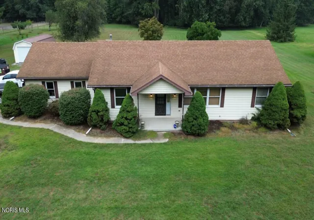 Single family home for sale at 13140 Archbold Whitehouse Rd, Swanton, OH 43558 | MLS# 10013872