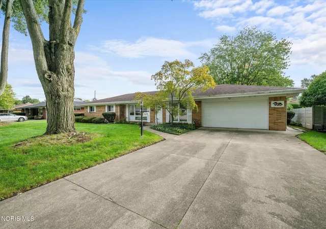 Photo 3 of Single family home for sale at 3628 Westchester Rd, Toledo, OH 43615 | MLS# 10013899 | Listing updated on 2026-09-30