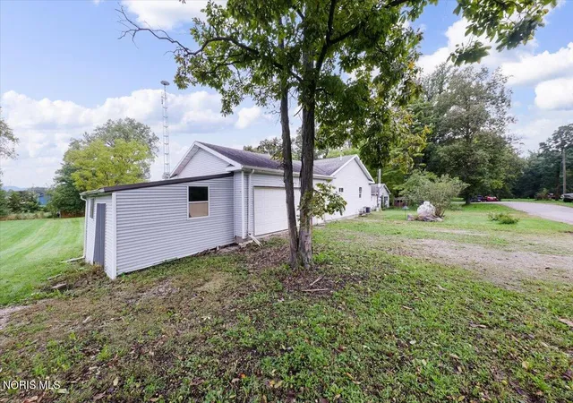 Photo 2 of Single family home for sale at 411 E Park St, Montpelier, OH 43543 | MLS# 10013907 | Listing updated on 2026-09-25