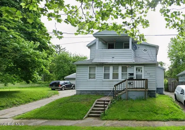Photo 2 of Multi family home for sale at 237 Yondota St, Toledo, OH 43605 | MLS# 10013945 | Listing updated on 2026-10-14