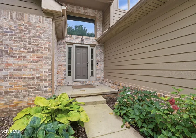 Listing Photo 4 - Condo for sale in building located at 5537 Hidden Pines Wy, Toledo, OH 43623