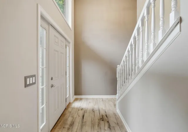 Listing Photo 5 - Condo for sale in building located at 5537 Hidden Pines Wy, Toledo, OH 43623