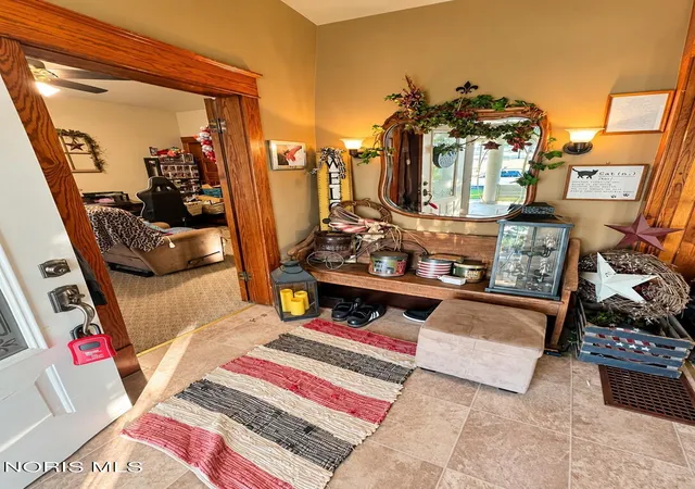 Photo 3 of Single family home for sale at 129 S Sandusky St, Tiffin, OH 44883 | MLS# 10013890 | Listing updated on 2026-10-01