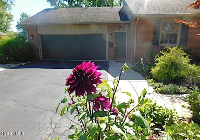 Photo 3 of Single family home for sale at 411 Church Hl Dr, Findlay, OH 45840 | MLS# 10013921 | Listing updated on 2026-09-29