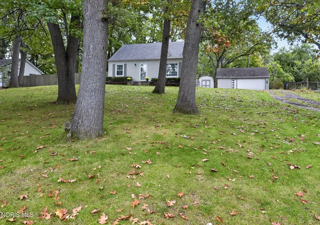 Photo 2 of Single family home for sale at 5304 Selma St, Toledo, OH 43613 | MLS# 10013912 | Listing updated on 2026-10-16
