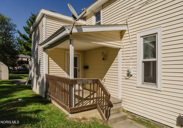 Photo 3 of Single family home for sale at 206 Midland Ave, Findlay, OH 45840 | MLS# 10013916 | Listing updated on 2026-10-04