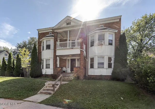 Multi family home for sale at 428 Platt St, Toledo, OH 43605 | MLS# 10013924