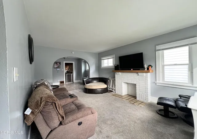 Photo 3 of Single family home for sale at 3615 Wallwerth Dr, Toledo, OH 43612 | MLS# 10013929 | Listing updated on 2026-09-29
