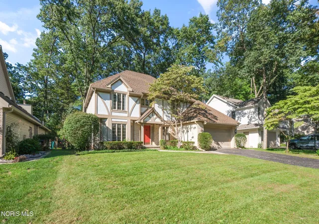 Photo 3 of Single family home for sale at 7050 Cloister Rd, Toledo, OH 43617 | MLS# 10013980 | Listing updated on 2026-10-06