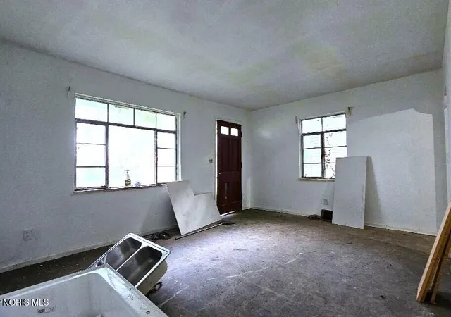 Photo 2 of Single family home for sale at 3411 Buckeye St, Toledo, OH 43608 | MLS# 10013938 | Listing updated on 2026-09-26