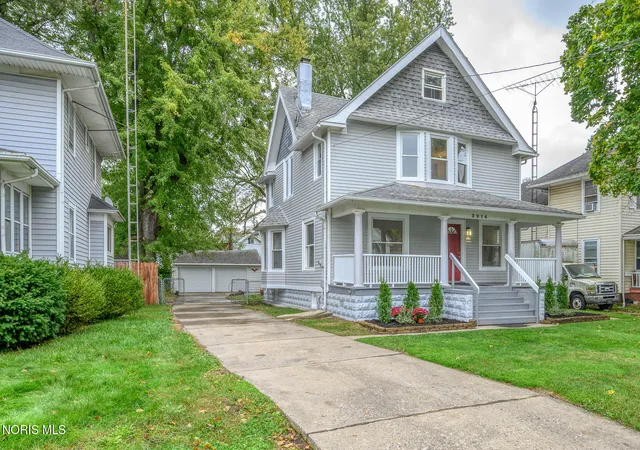Photo 3 of Single family home for sale at 3914 Lockwood Ave, Toledo, OH 43612 | MLS# 10013974 | Listing updated on 2026-10-20