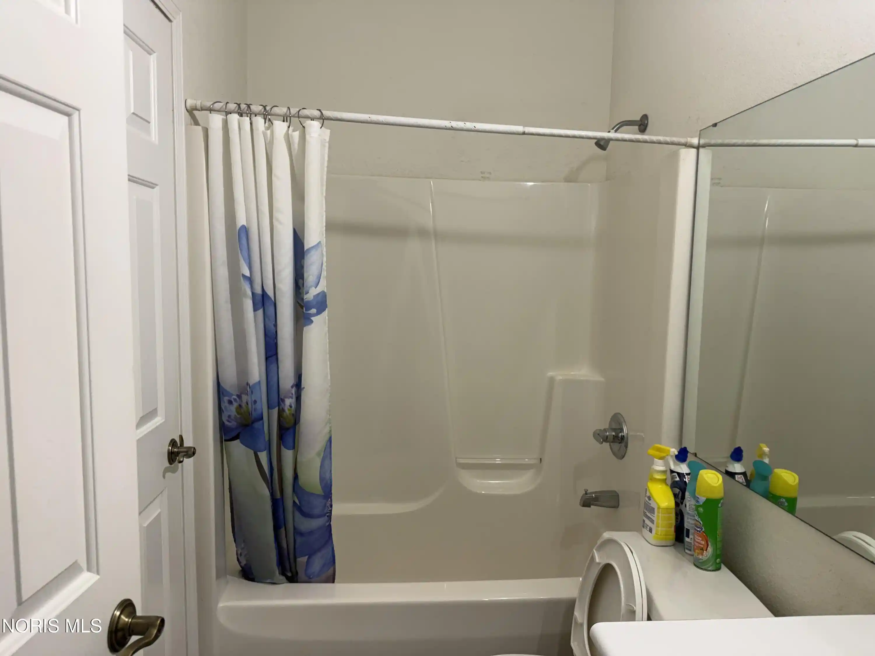 Listing Photo 9 - Condo for sale in 908 Hilltop Ln located at 908 Hilltop Ln, Toledo, OH 43615 - Unit 908 Hilltop Ln