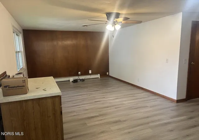 Photo 3 of Single family home for sale at 913 Maplehurst Ave, Montpelier, OH 43543 | MLS# 10014139 | Listing updated on 2026-10-22