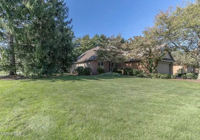 Photo 2 of Condo for sale at 4811 Dressage Ln, Sylvania, OH 43560 | MLS# 10014290 | Listing updated on 2026-10-19