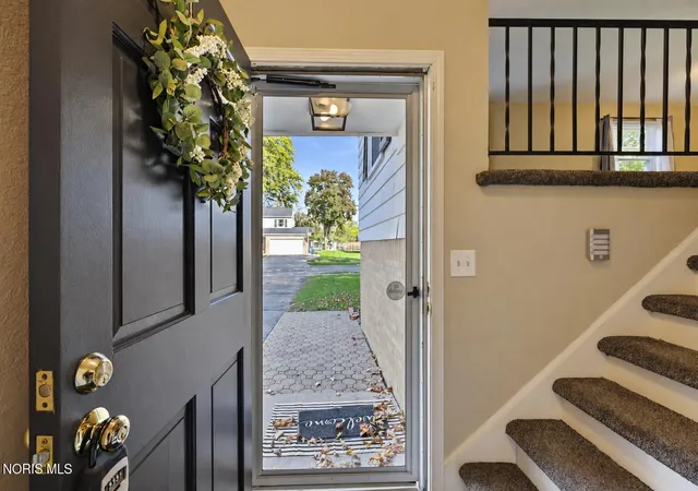 Photo 1 of Single family home for sale at 6461 Longfellow Rd, Sylvania, OH 43560 | MLS# 10014146 | Listing updated on 2026-10-27