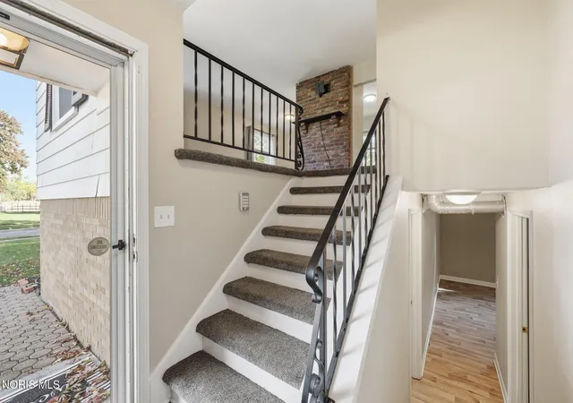 Photo 2 of Single family home for sale at 6461 Longfellow Rd, Sylvania, OH 43560 | MLS# 10014146 | Listing updated on 2026-10-27