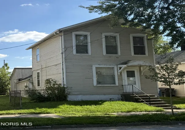 Photo 2 of Single family home for sale at 1020 N Michigan St, Toledo, OH 43604 | MLS# 10014055 | Listing updated on 2026-09-29