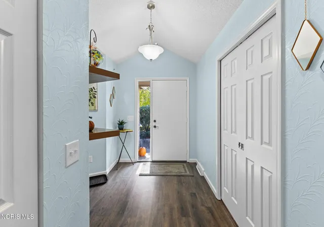 Photo 3 of Condo for sale at 2948 Joelle Dr, Toledo, OH 43617 | MLS# 10014812 | Listing updated on 2026-10-23