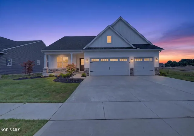 Photo 1 of Single family home for sale at 3537 Moonlit Pass, Monclova, OH 43542 | MLS# 10014145 | Listing updated on 2026-10-18