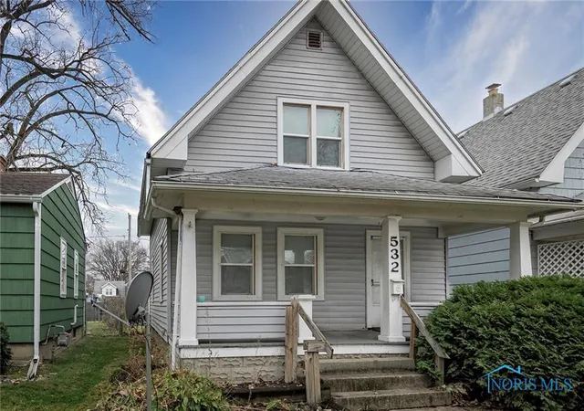 Photo 2 of Single family home for sale at 532 Toronto Ave, Toledo, OH 43609 | MLS# 10014201 | Listing updated on 2026-10-19