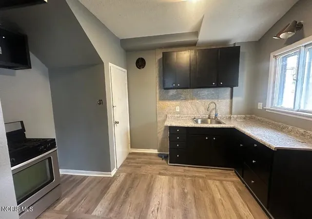 Photo 3 of Single family home for sale at 835 Toronto Ave, Toledo, OH 43609 | MLS# 10014208 | Listing updated on 2026-10-13