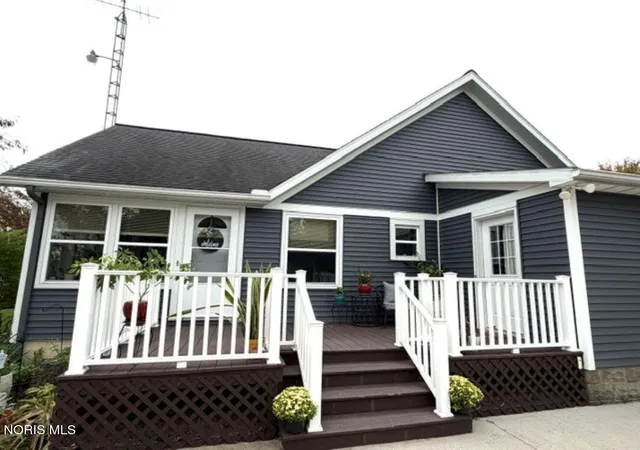 Photo 1 of Single family home for sale at 1510 S Main St, Bryan, OH 43506 | MLS# 10014173 | Listing updated on 2026-10-04
