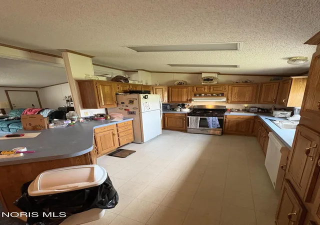 Photo 3 of Sale Pending at 13243 County Rd 6 75, Edon, OH 43518 | MLS# 10014247 | Listing updated on 2026-10-10