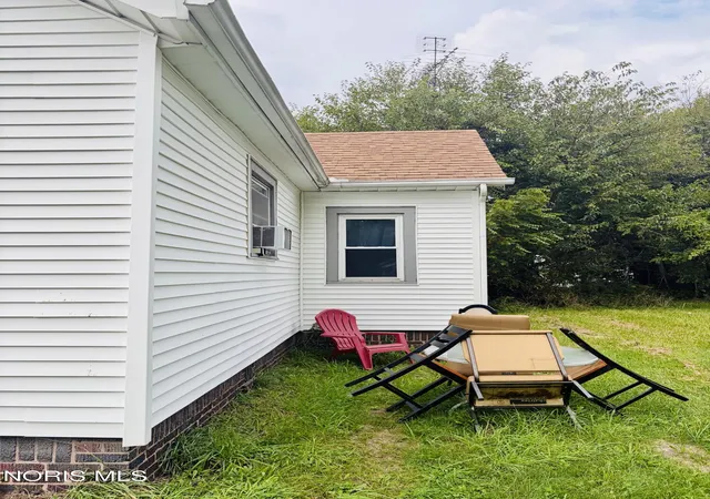 Photo 2 of Sale Pending at 161 Hausman St, Toledo, OH 43608 | MLS# 10014227 | Listing updated on 2026-10-14