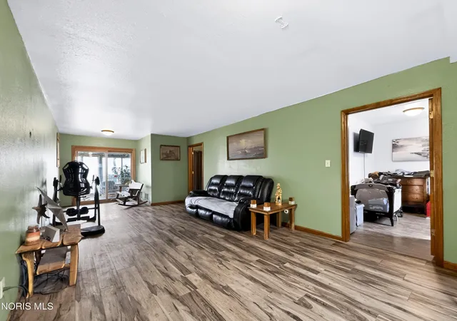 Photo 4 of Single family home for sale at 12727 Lagoon Dr, Curtice, OH 43412 | MLS# 10014262 | Listing updated on 2026-10-25