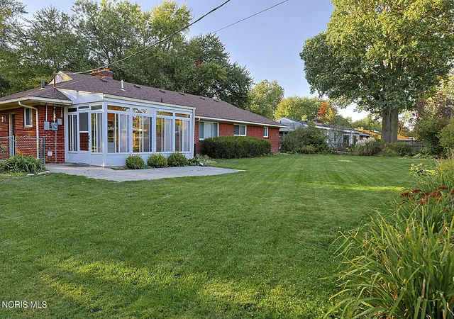 Photo 3 of Single family home for sale at 3638 Coronada Dr, Toledo, OH 43615 | MLS# 10014265 | Listing updated on 2026-10-11
