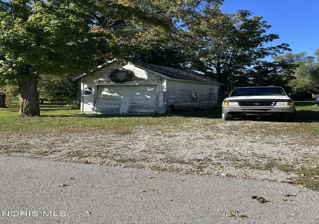 Photo 4 of Single family home for sale at 203 Brush St, Kunkle, OH 43531 | MLS# 10014267 | Listing updated on 2026-10-13