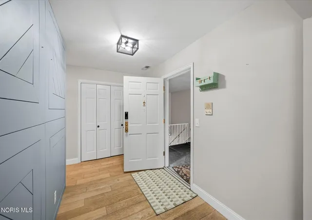 Photo 3 of Condo for sale at 6562 Woodhall Dr #4, Sylvania, OH 43560 | MLS# 10014285 | Listing updated on 2026-10-12