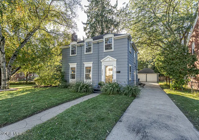 Photo 2 of Single family home for sale at 3425 Aldringham Rd, Toledo, OH 43606 | MLS# 10014280 | Listing updated on 2026-10-27