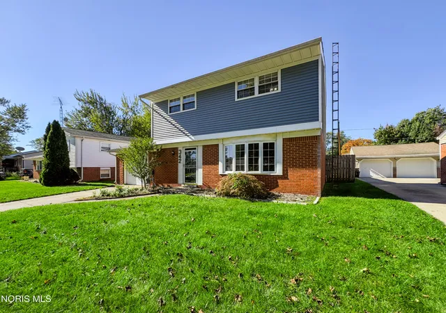 Photo 1 of Single family home for sale at 342 S Harefoote St, Holland, OH 43528 | MLS# 10014323 | Listing updated on 2026-10-26