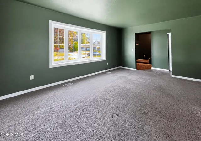 Photo 4 of Single family home for sale at 342 S Harefoote St, Holland, OH 43528 | MLS# 10014323 | Listing updated on 2026-10-26