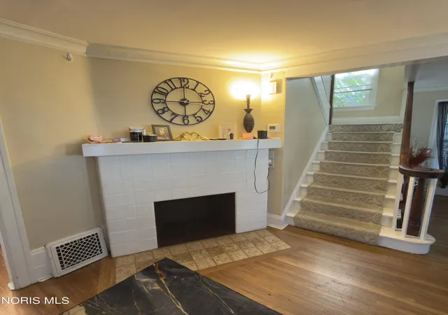 Photo 3 of Single family home for sale at 4142 Lowe Rd, Toledo, OH 43612 | MLS# 10014334 | Listing updated on 2026-10-18