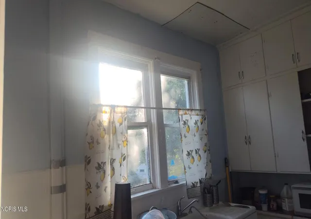 Photo 3 of Multi family home for sale at 445 4th Street, Toledo, OH 43605 | MLS# 10014322 | Listing updated on 2026-10-05