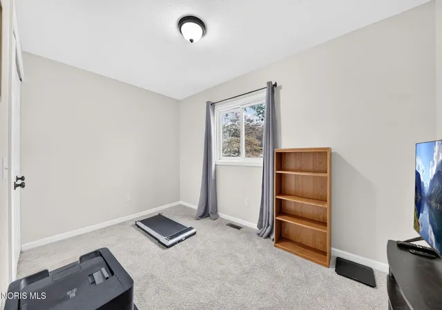 Photo 21 of Single family home for sale at 15 Karis St, Waterville, OH 43566 | MLS# 10014375 | Listing updated on 2026-10-28