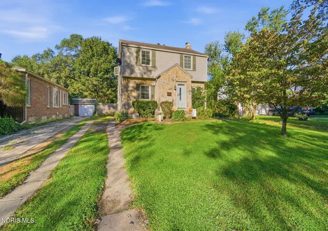 Photo 2 of Single family home for sale at 1929 Dority Rd, Toledo, OH 43615 | MLS# 10014387 | Listing updated on 2026-10-07